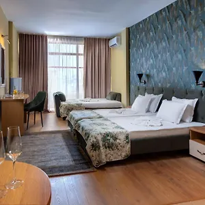 2* Отель Avenue