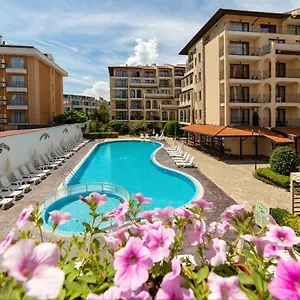 2* Апарт-отель Tourist Complex Rose Village